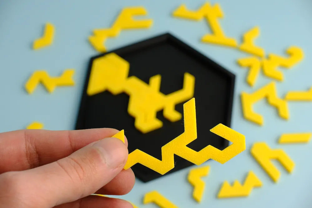 HexaBeast™ – Puzzle 3D Logico Esagonale 🐾🧩